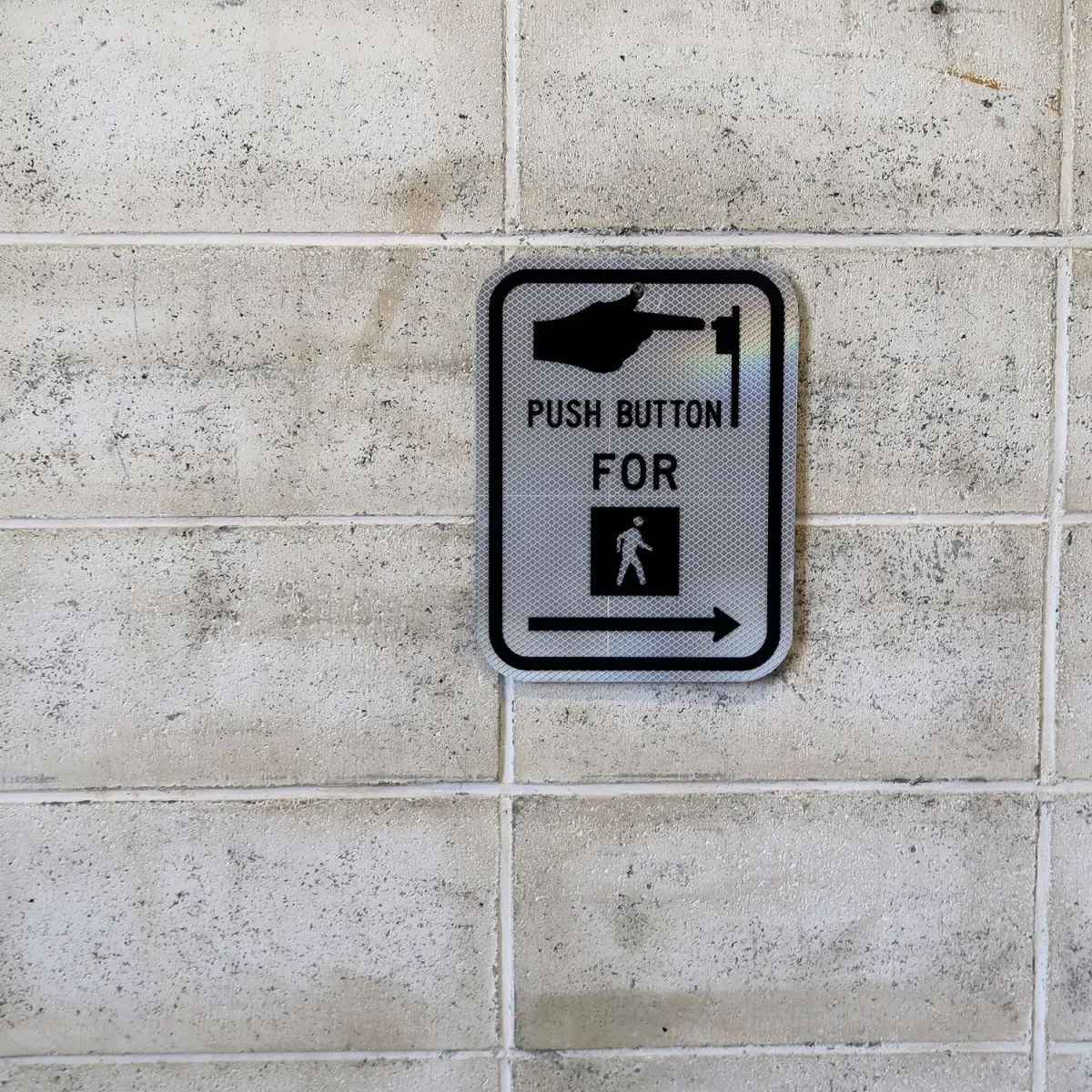 PUSH BUTTON ロードサイン
