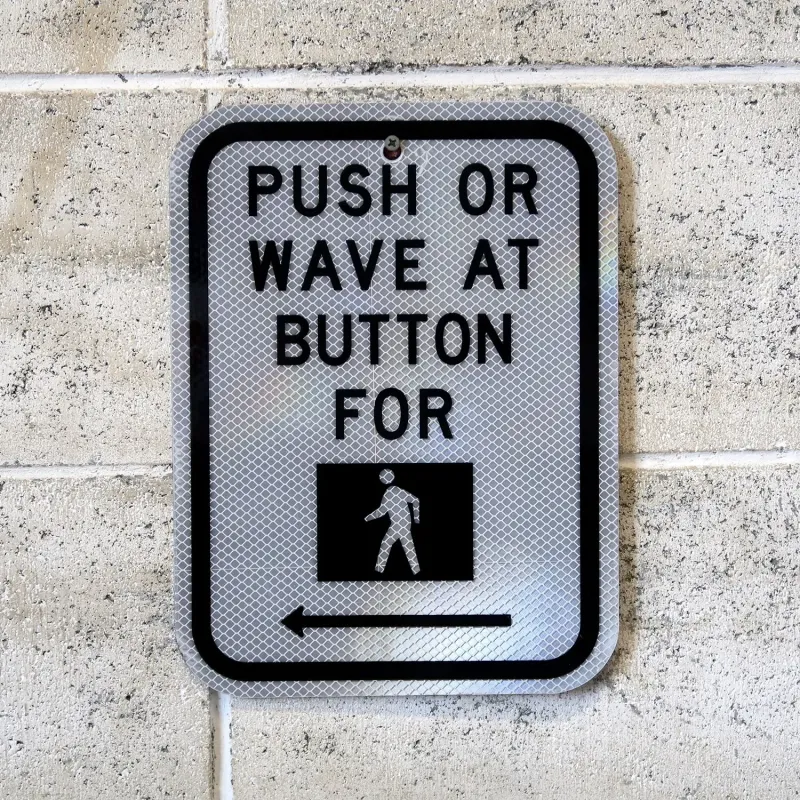 PUSH BUTTON ロードサイン
