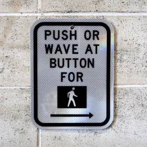 PUSH BUTTON ロードサイン