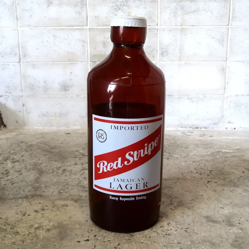 Red Stripe ビアボトル型 インフレータブル ディスプレイ