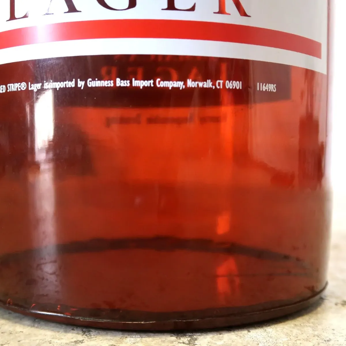 Red Stripe ビアボトル型 インフレータブル ディスプレイ