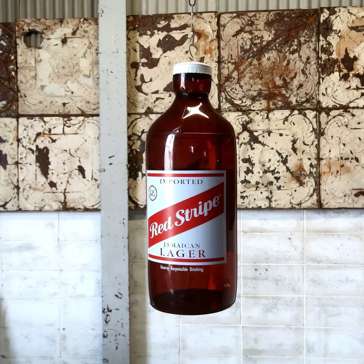 Red Stripe ビアボトル型 インフレータブル ディスプレイ