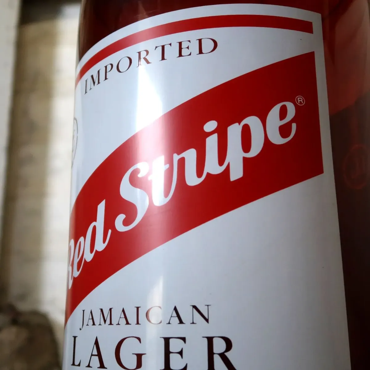 Red Stripe ビアボトル型 インフレータブル ディスプレイ