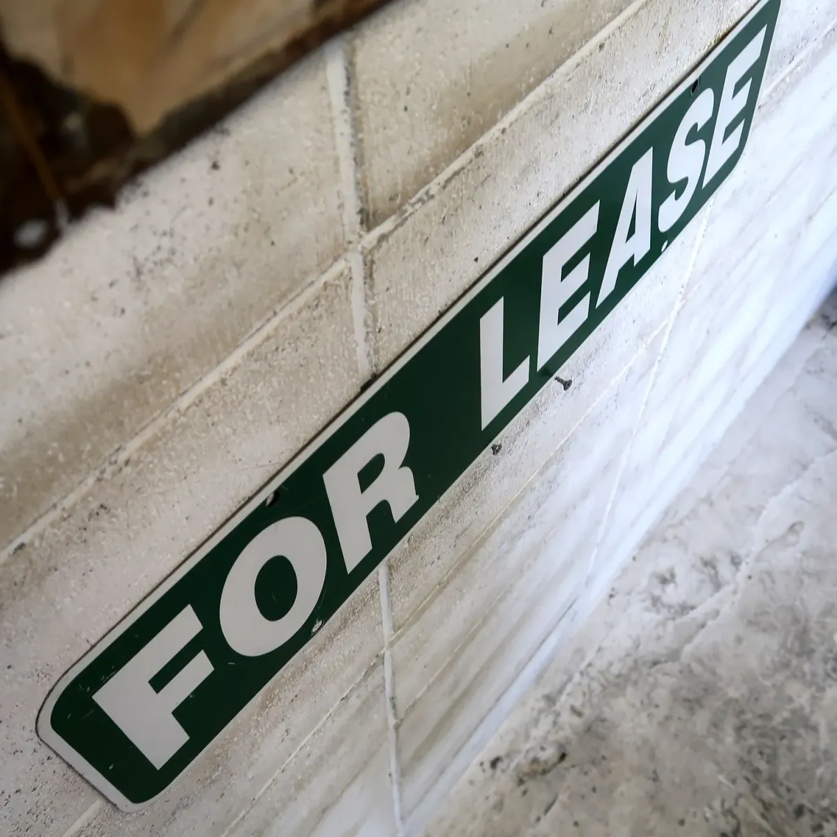 FOR LEASE メタルサイン