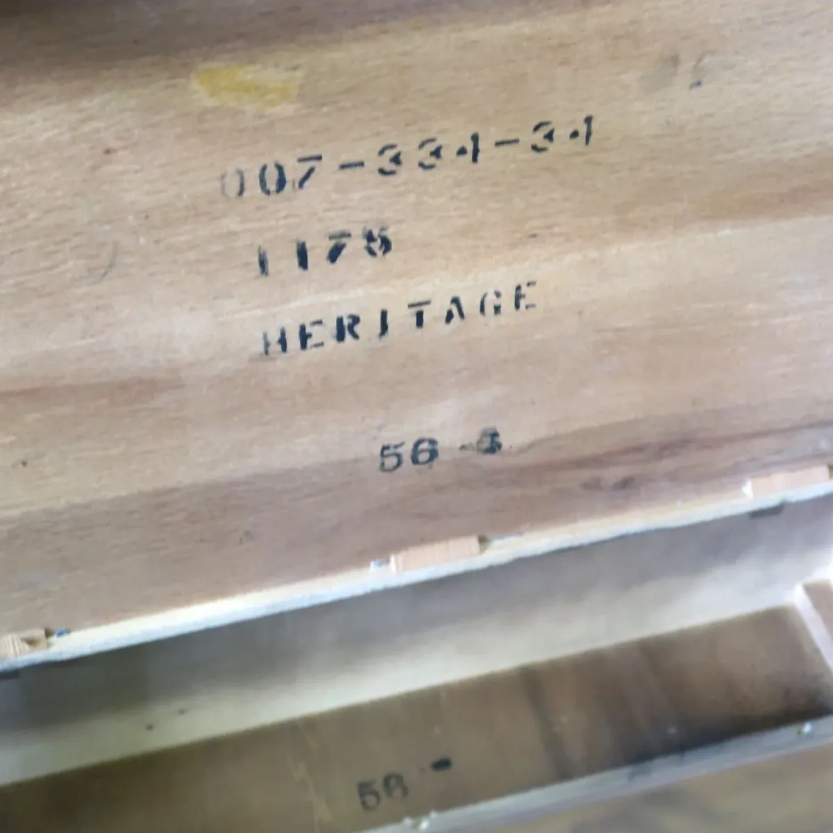 HERITAGE アンティーク サイドテーブル