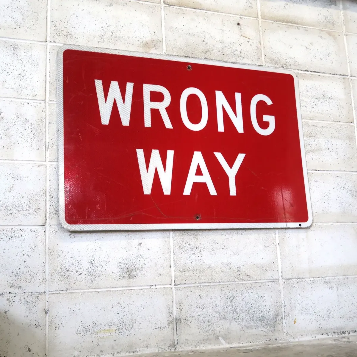 WRONG WAY 大型ロードサイン