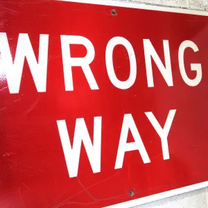 WRONG WAY 大型ロードサイン