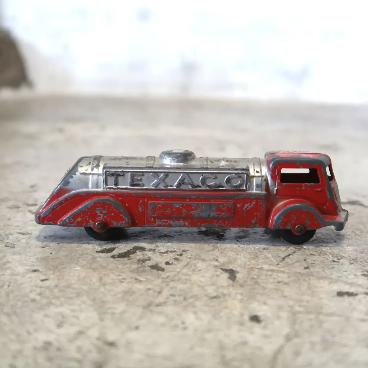 TOOTSIETOY ビンテージ トラックミニカー TEXACO
