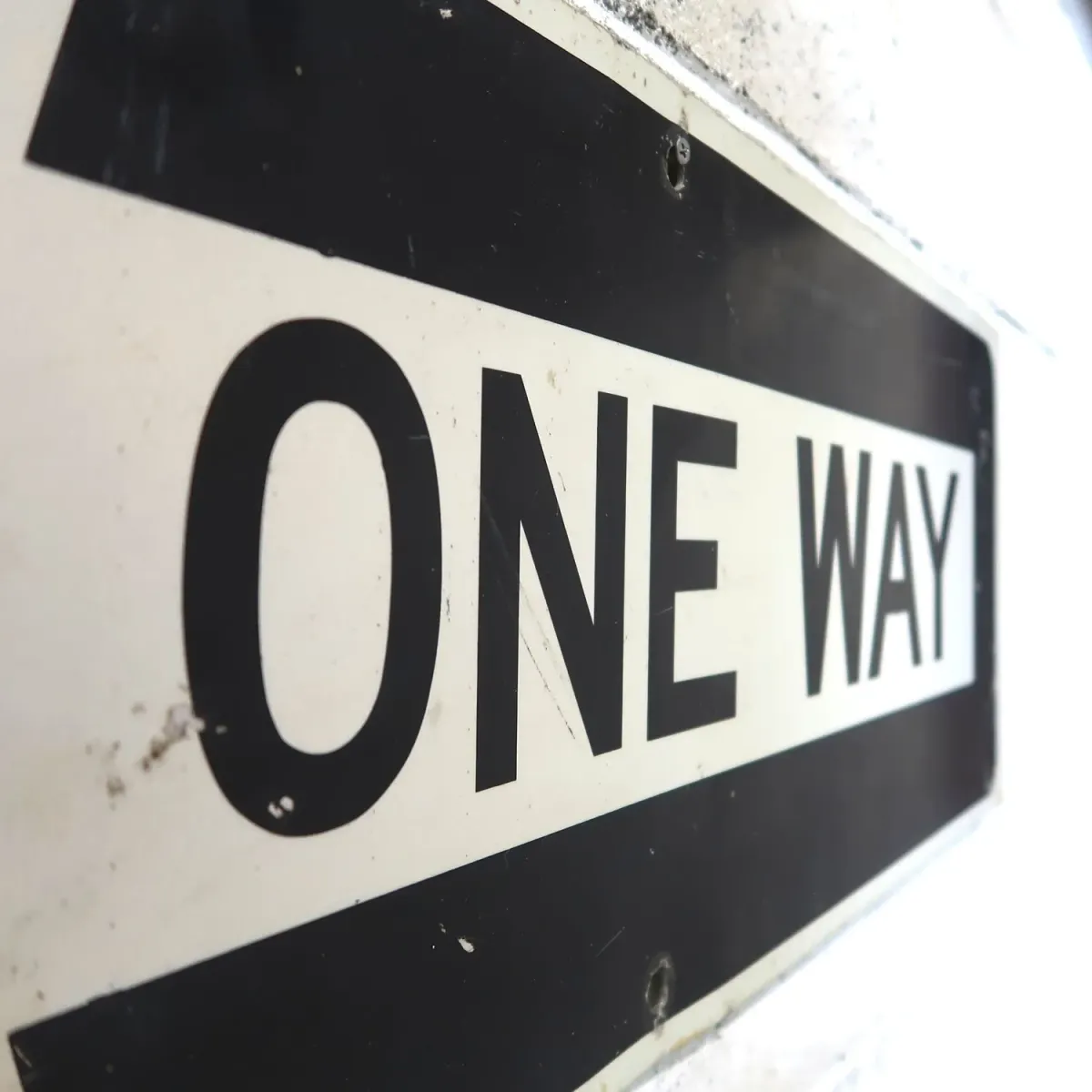 ONE WAY ロードサイン