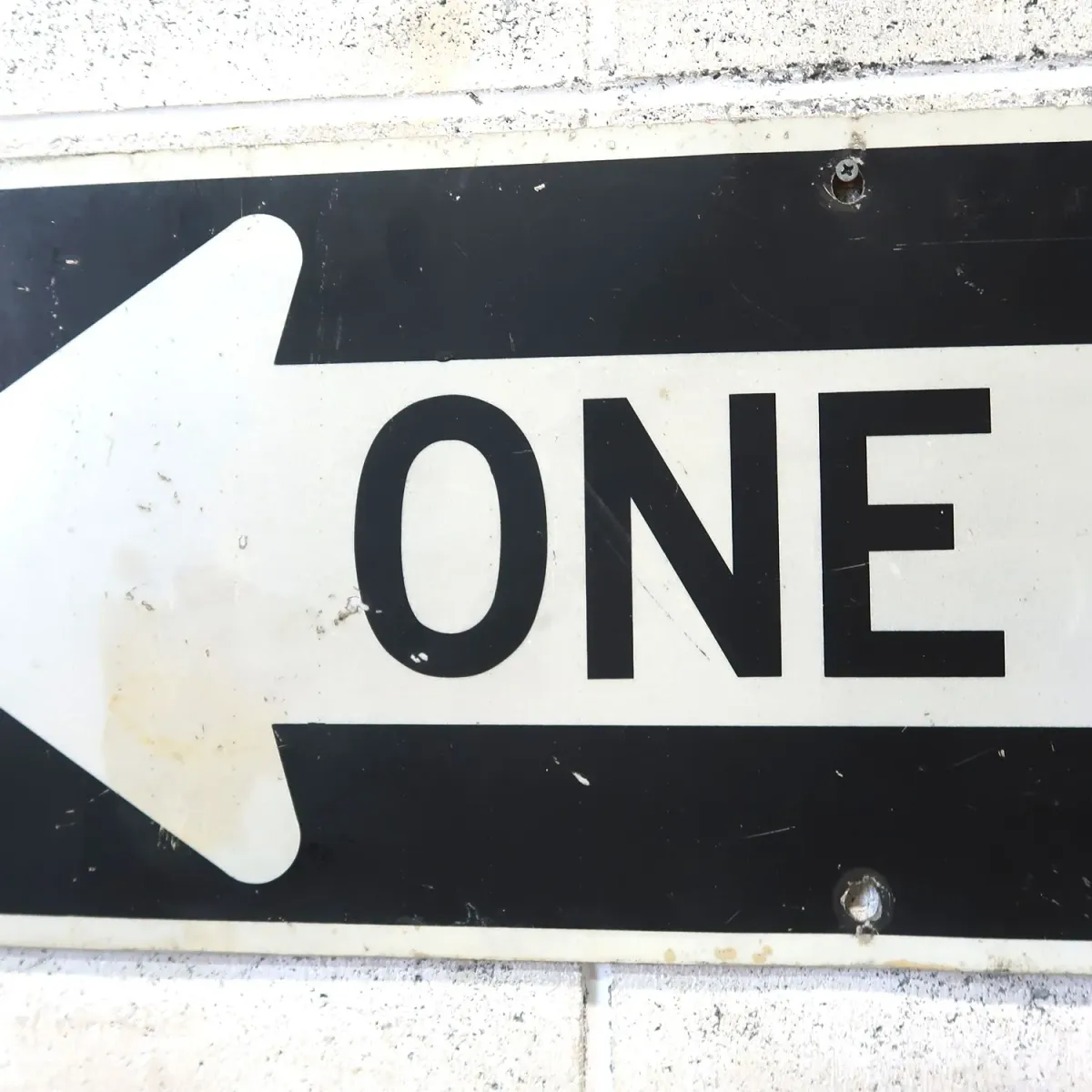 ONE WAY ロードサイン