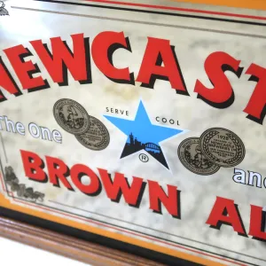NEWCASTLE ビンテージ パブミラー