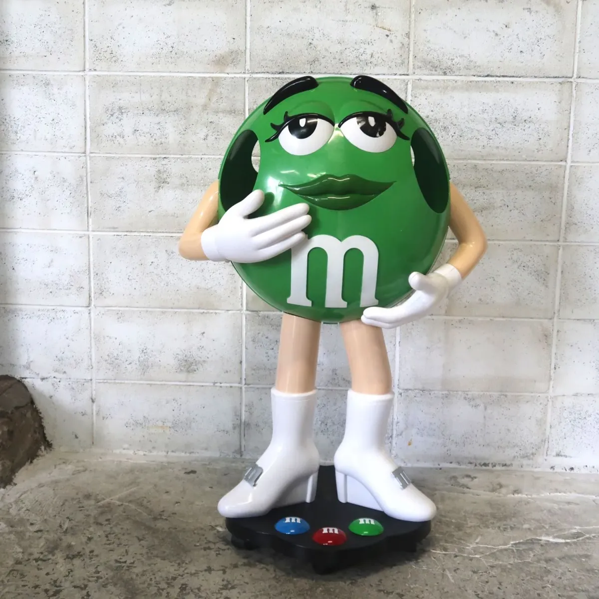 M&M's グリーン 大型 ストアディスプレイ
