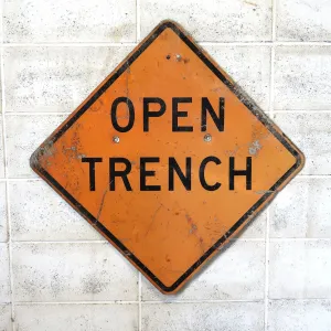 OPEN TRENCN ビンテージ ロードサイン