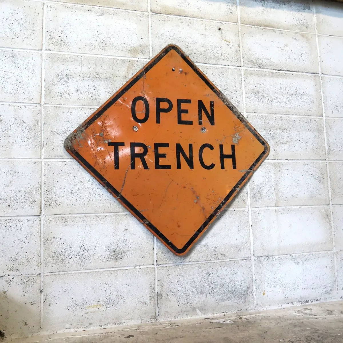 OPEN TRENCN ビンテージ ロードサイン