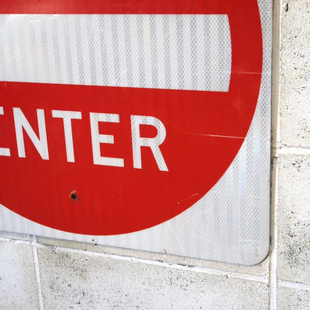 DO NOT ENTER ロードサイン