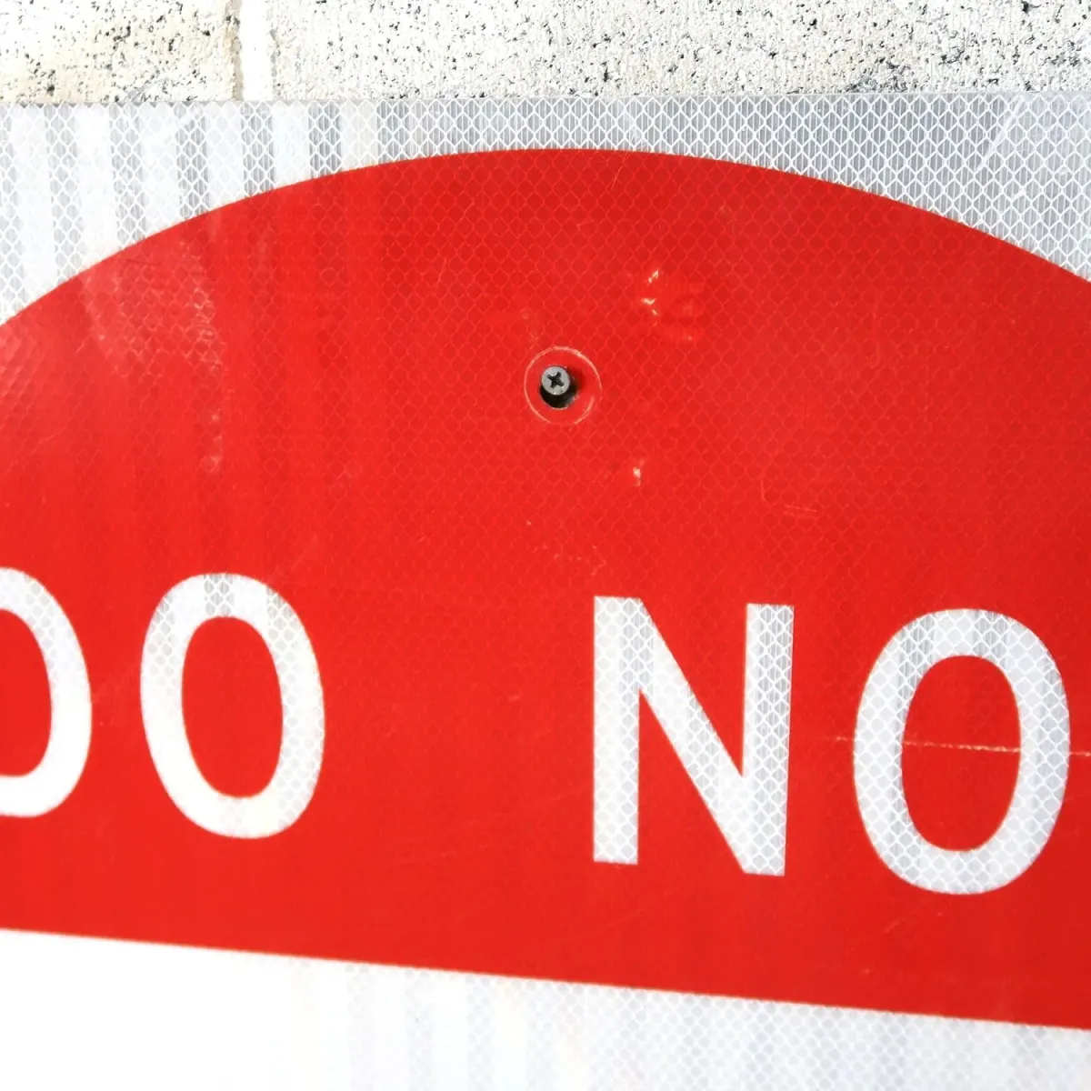 DO NOT ENTER ロードサイン