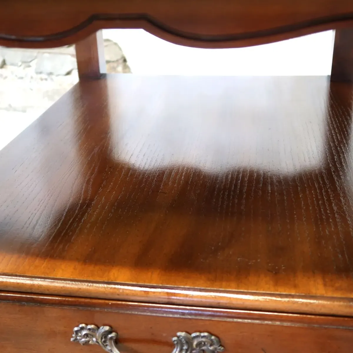 delwood furniture アンティーク サイドテーブル