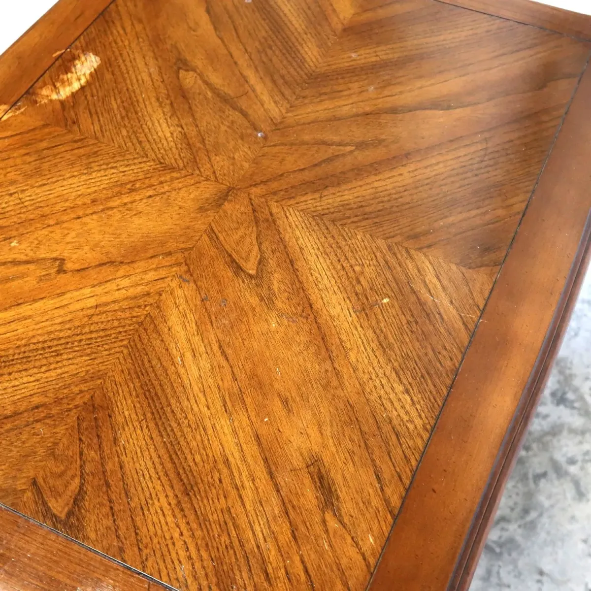 delwood furniture アンティーク サイドテーブル