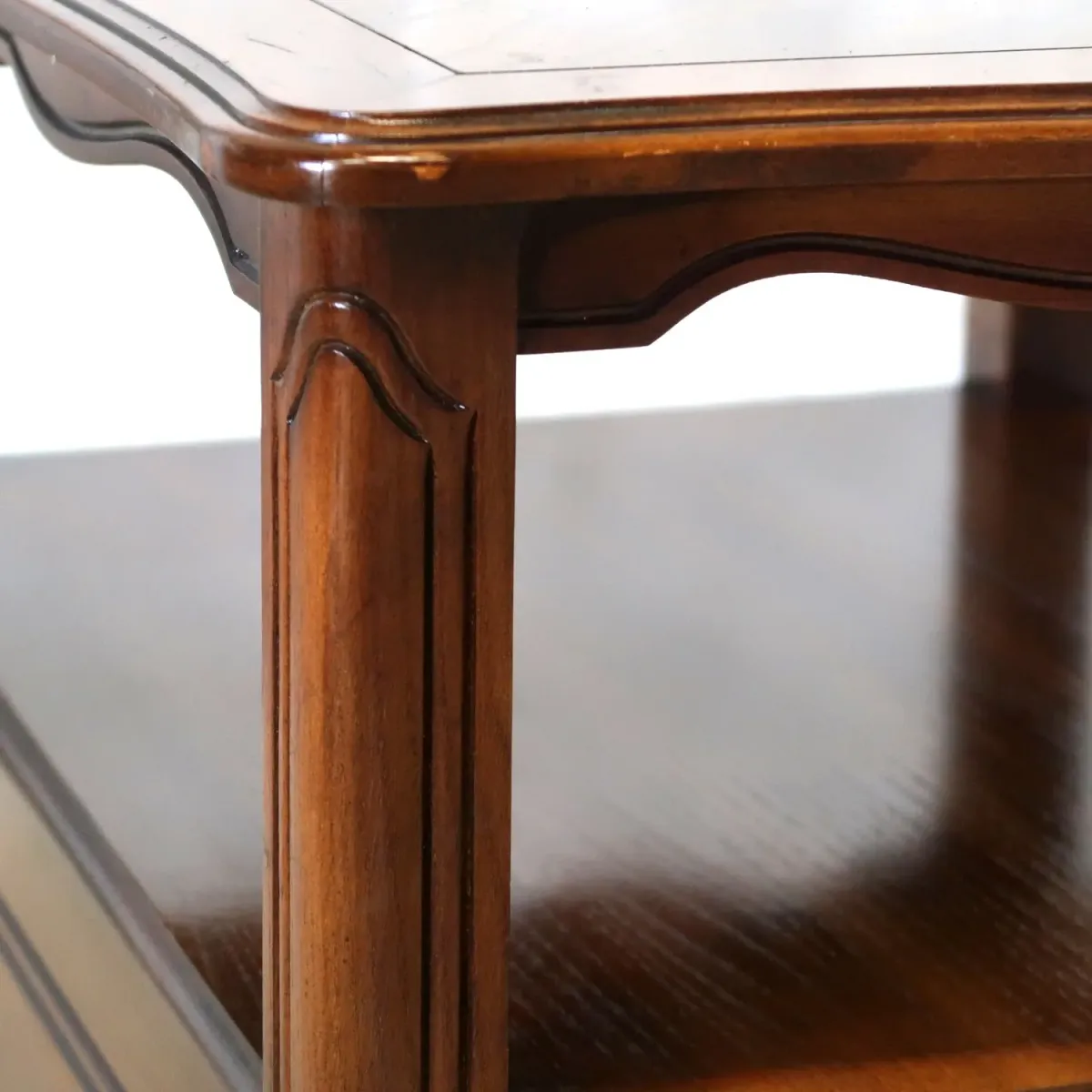 delwood furniture アンティーク サイドテーブル