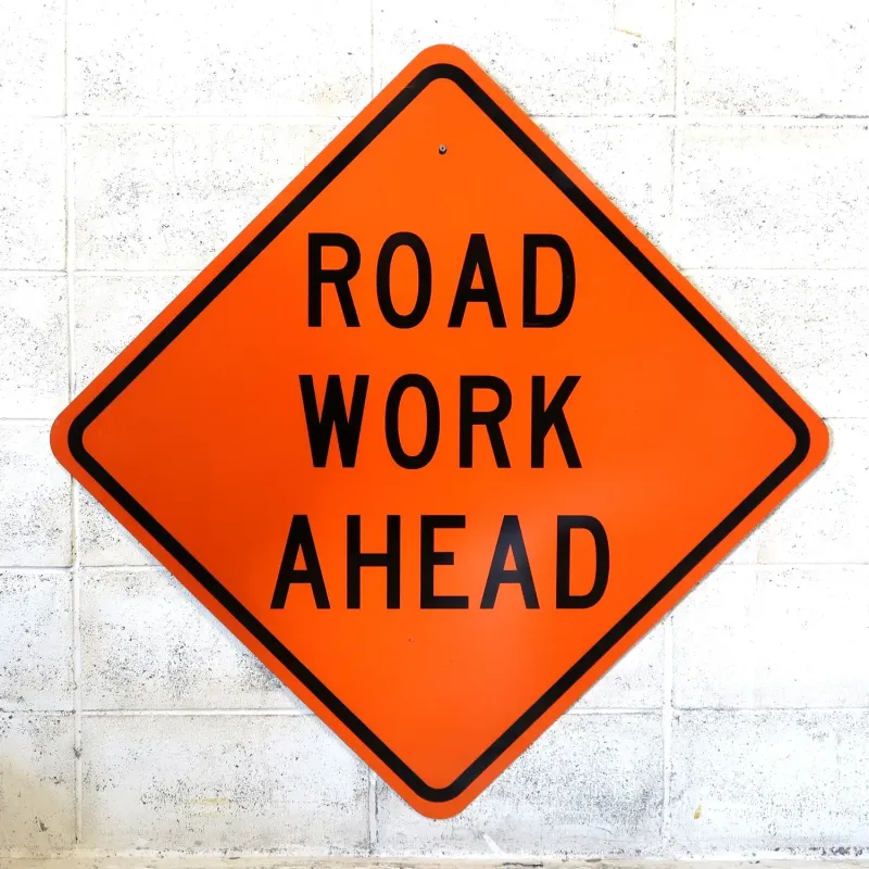 ROAD WORK AHEAD 大型ロードサイン