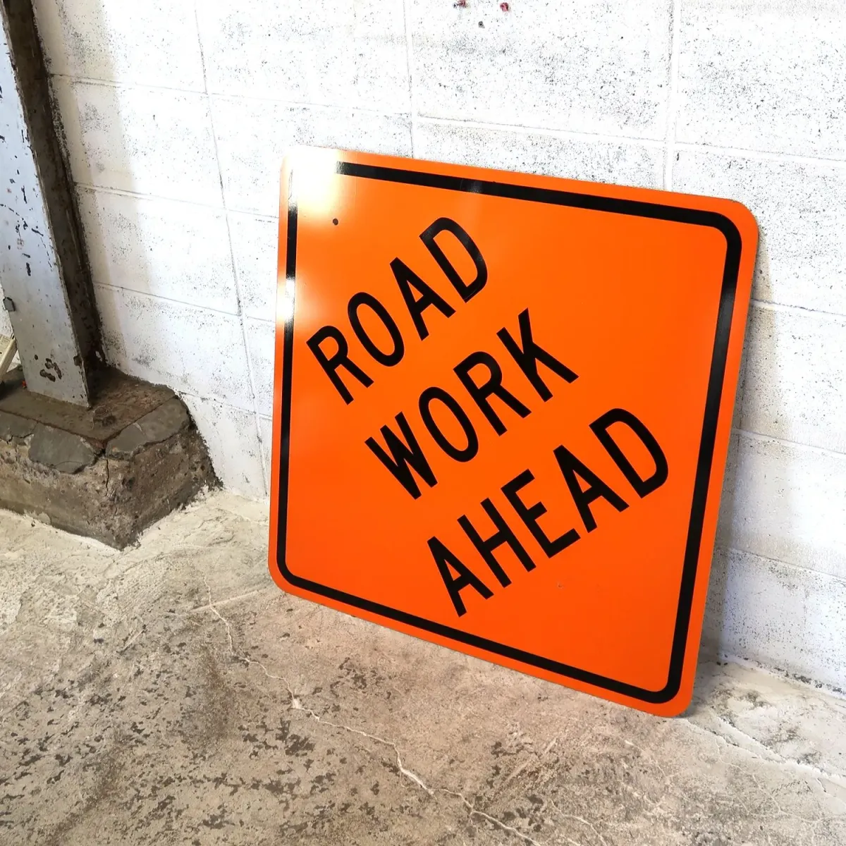 ROAD WORK AHEAD 大型ロードサイン