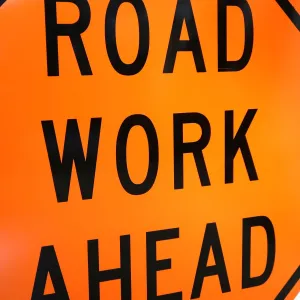 ROAD WORK AHEAD 大型ロードサイン