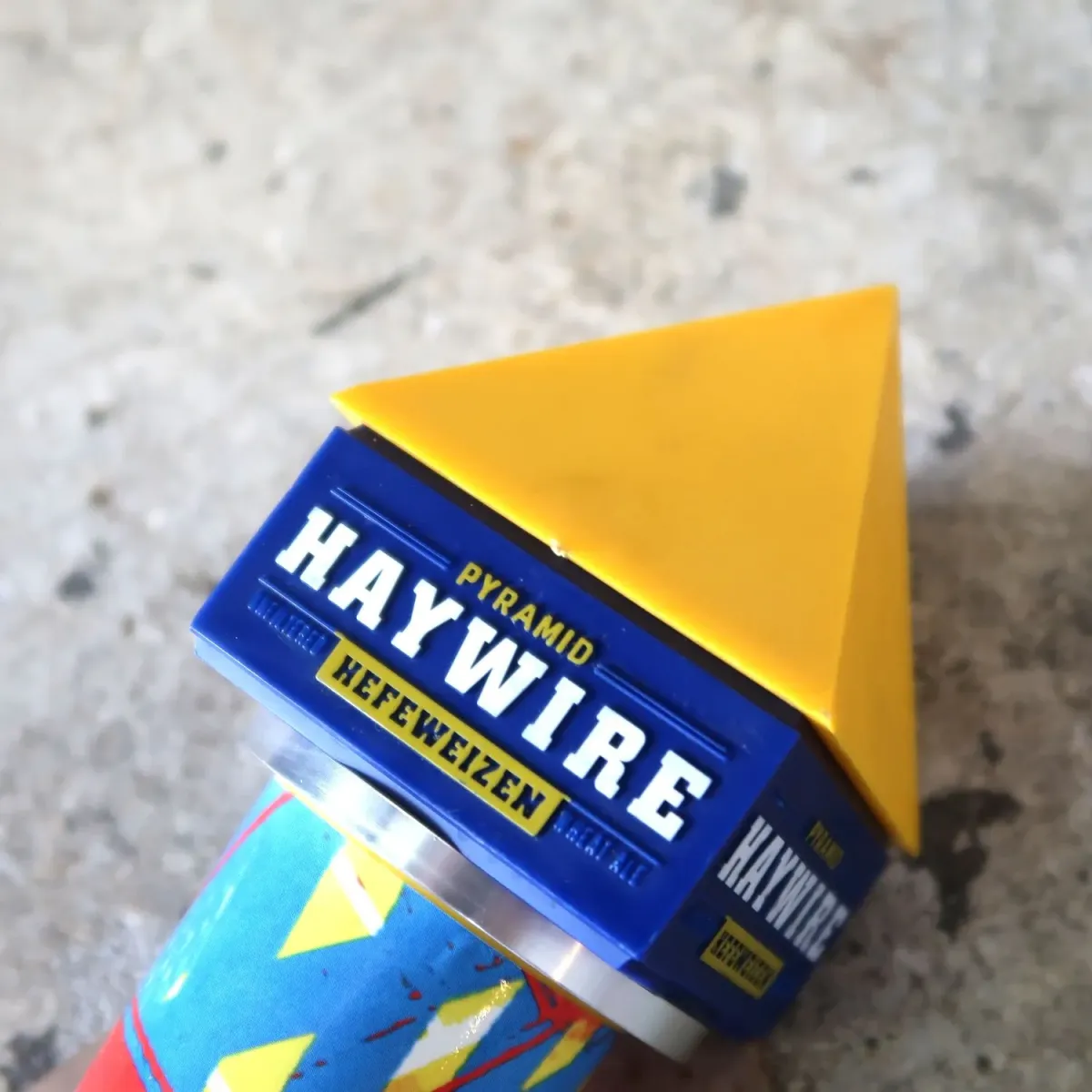 HAYWIRE HEFEWEIZEN ビールサーバーノブ