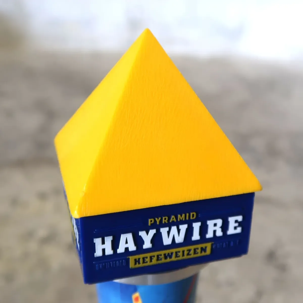 HAYWIRE HEFEWEIZEN ビールサーバーノブ