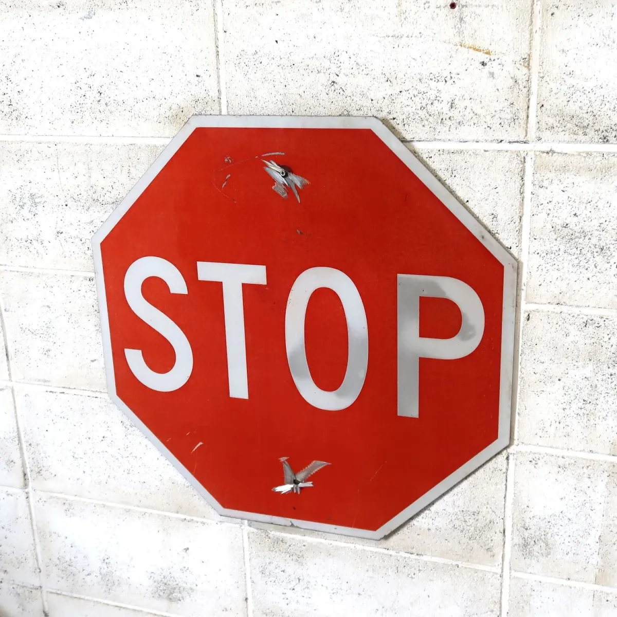 STOP ロードサイン