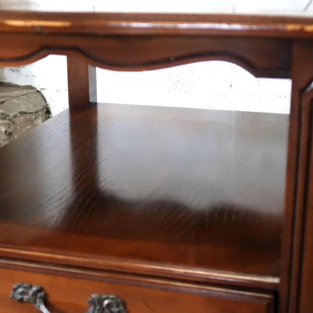 delwood furniture アンティーク サイドテーブル