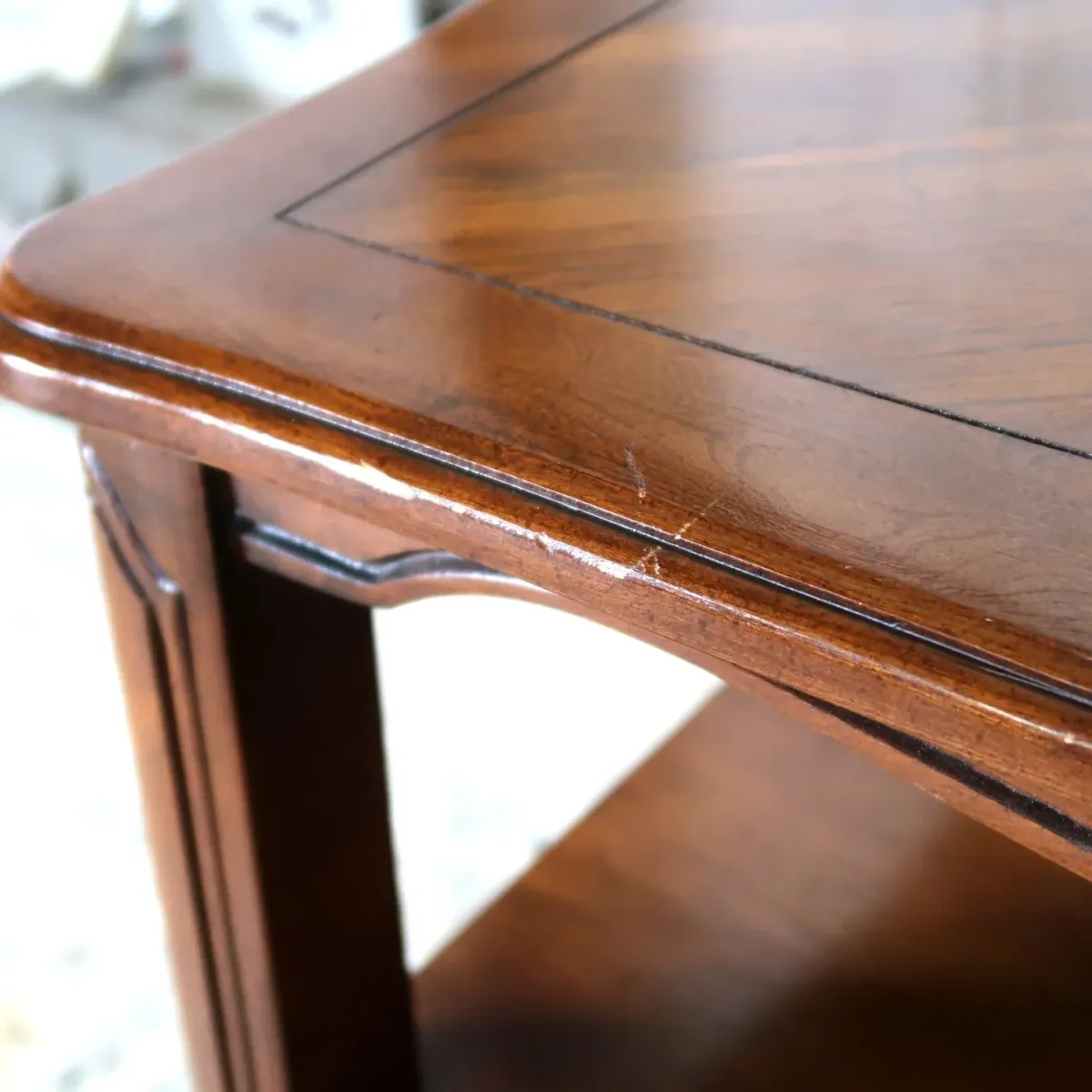 delwood furniture アンティーク サイドテーブル