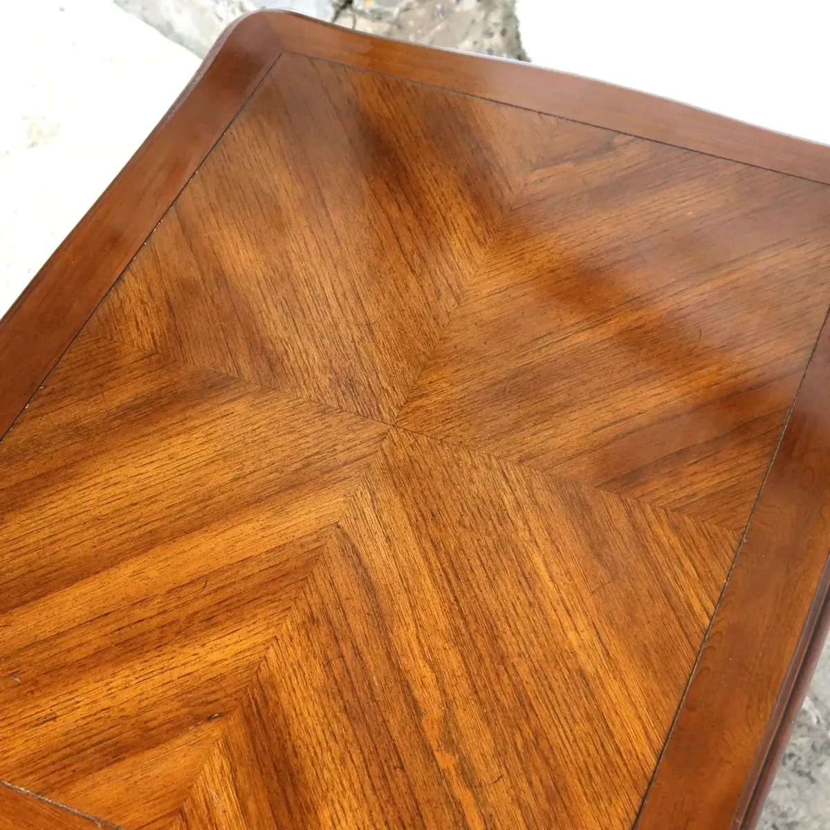 delwood furniture アンティーク サイドテーブル