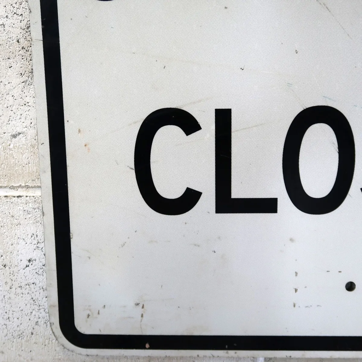 SIDEWALK CLOSED ロードサイン