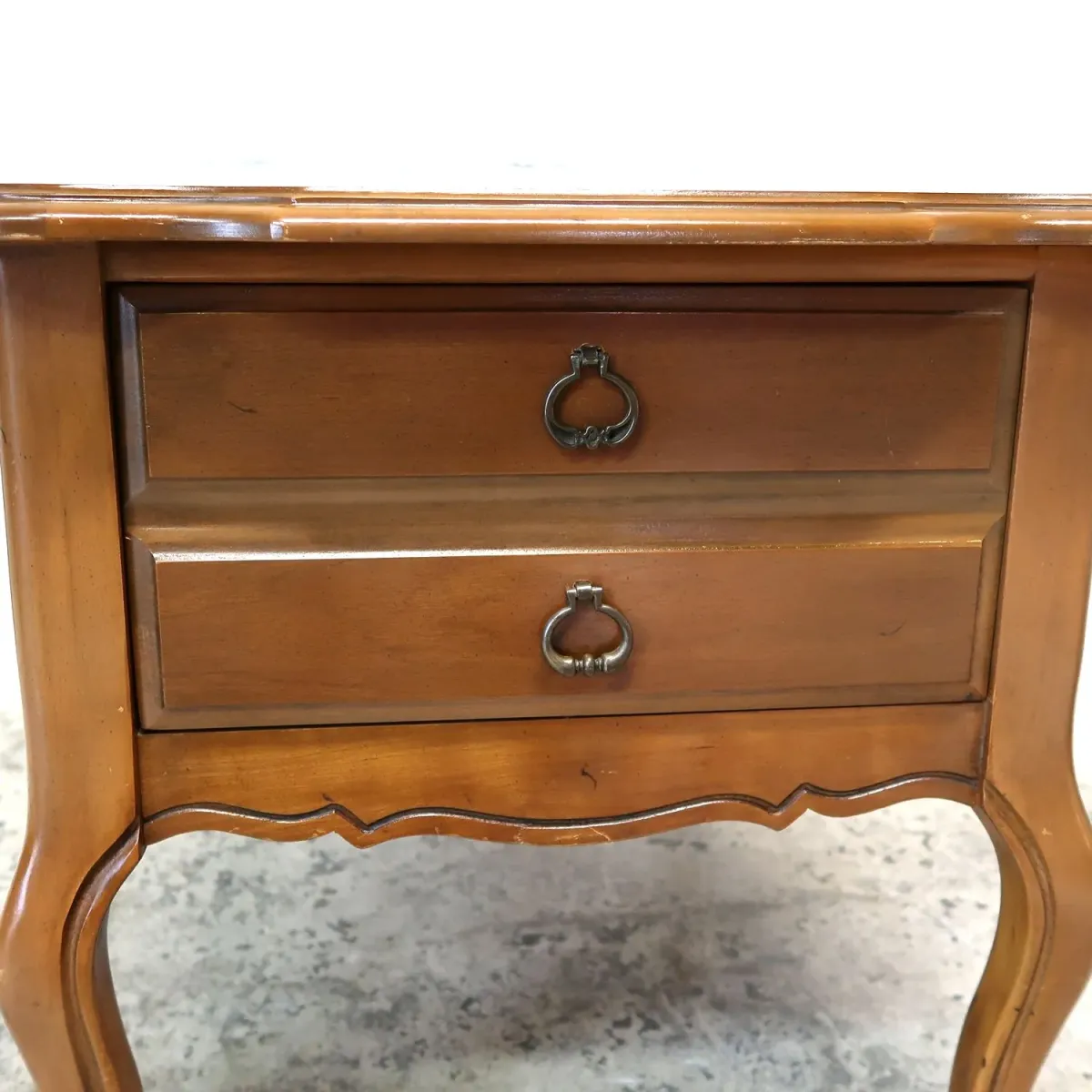 BASSETT FURNITURE アンティーク サイドテーブル