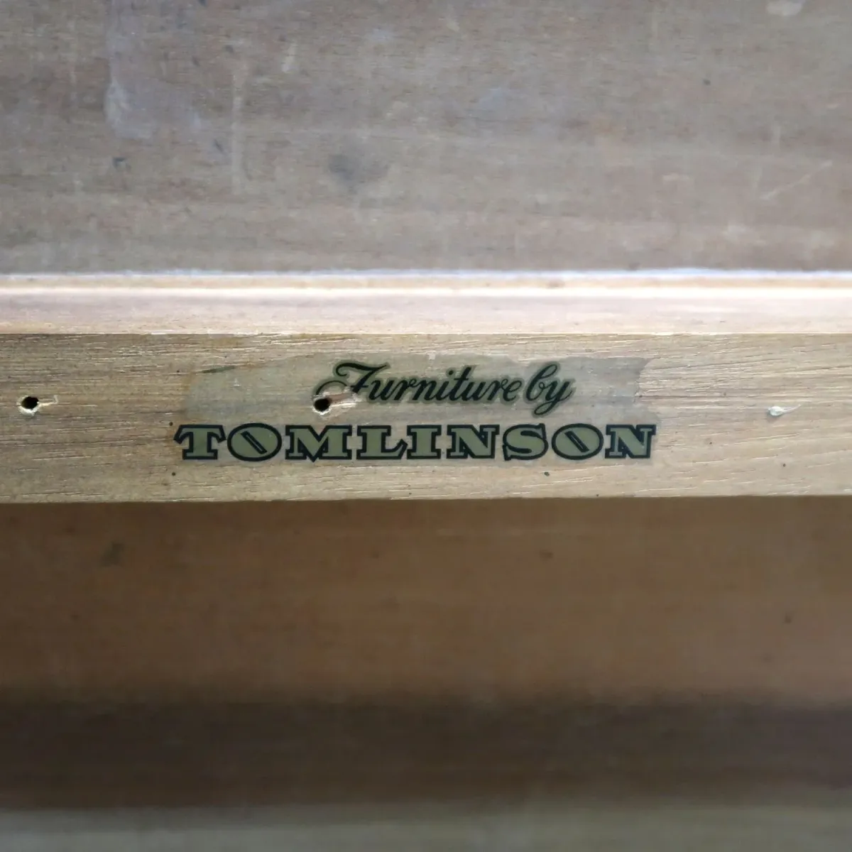 TOMLINSON 大型コーヒーテーブル