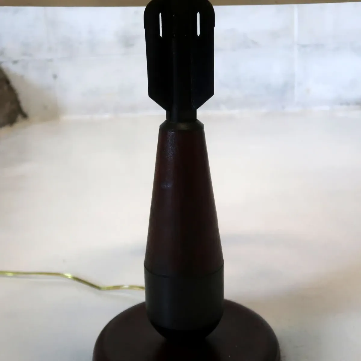 アンティーク 爆弾モチーフ テーブルランプ