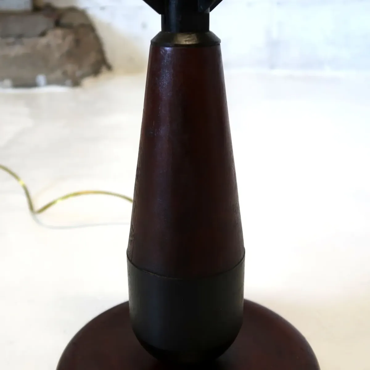 アンティーク 爆弾モチーフ テーブルランプ