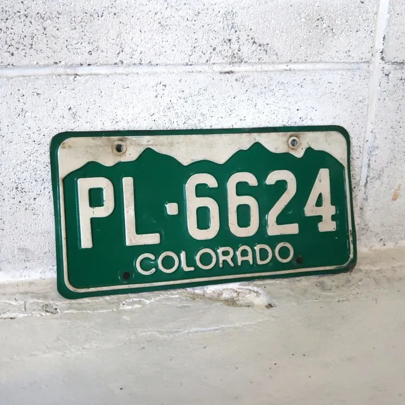 COLORADO USEDナンバープレート