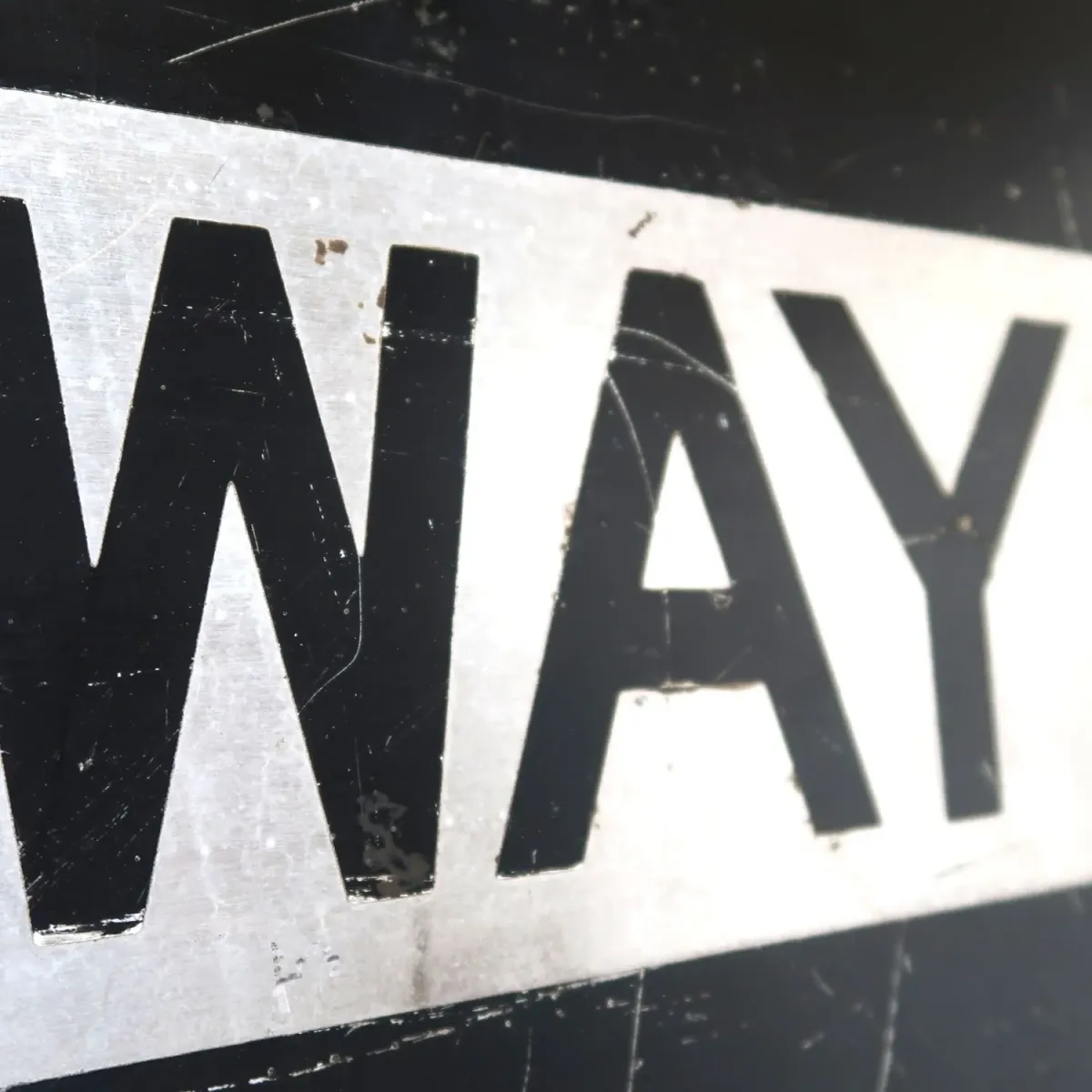 ONE WAY ロードサイン