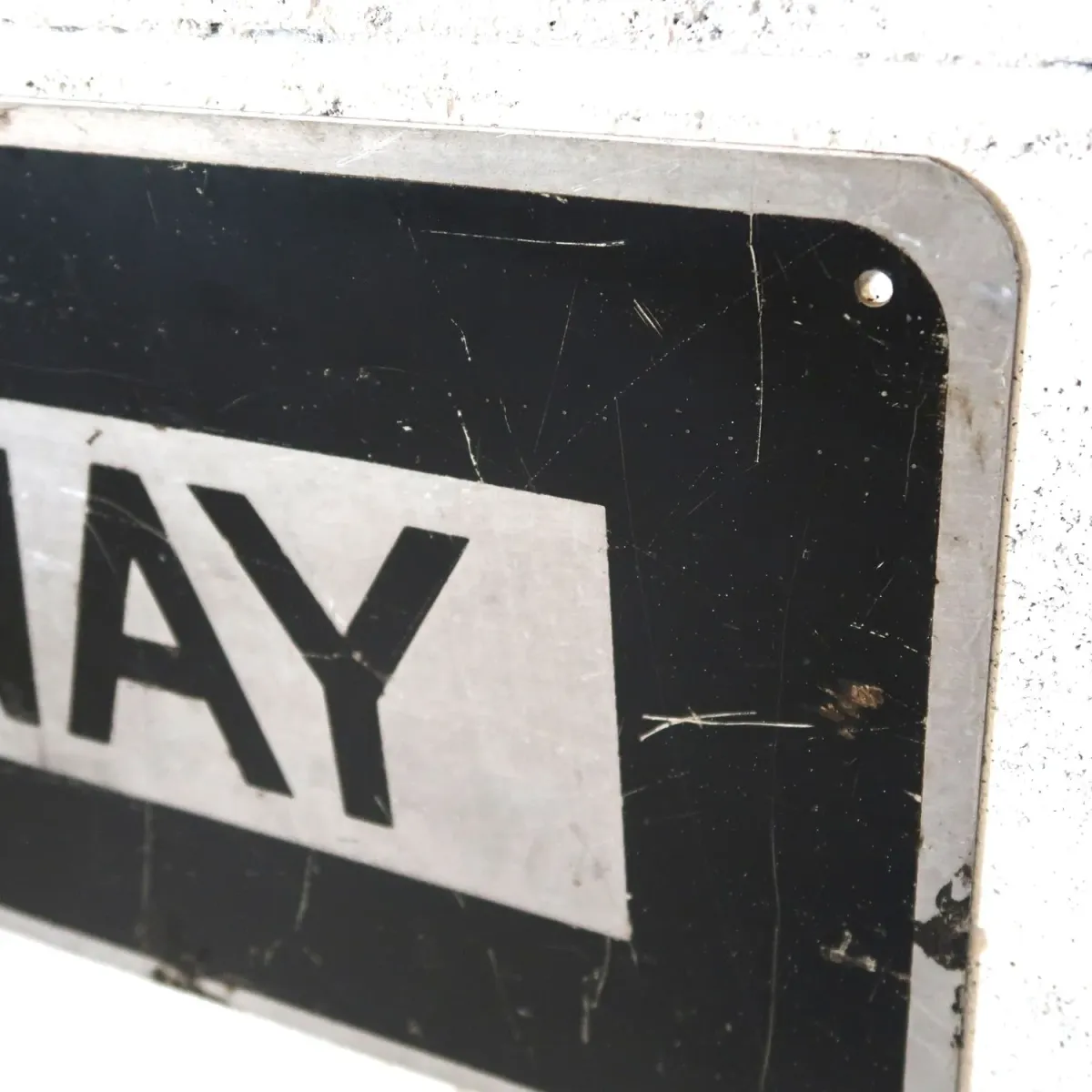 ONE WAY ロードサイン