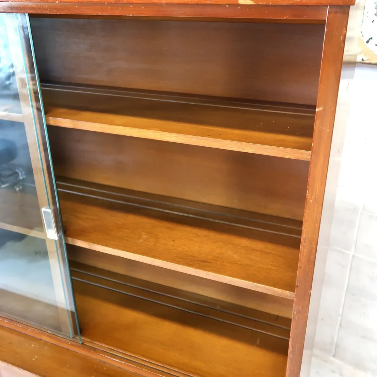 50's STANLEY FURNITURE アンティーク カップボード