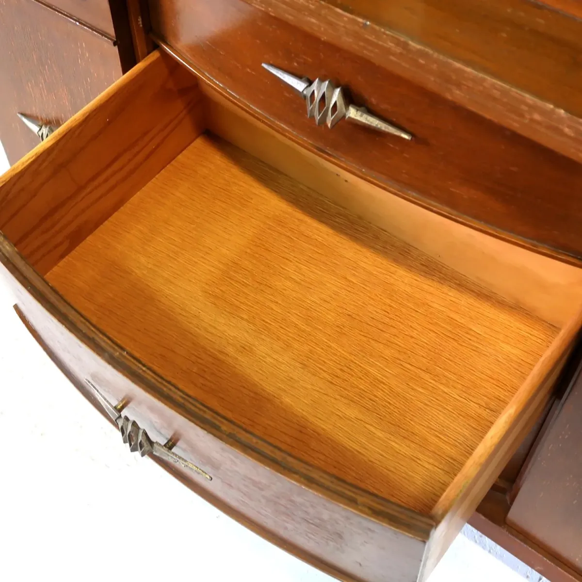 50's STANLEY FURNITURE アンティーク カップボード