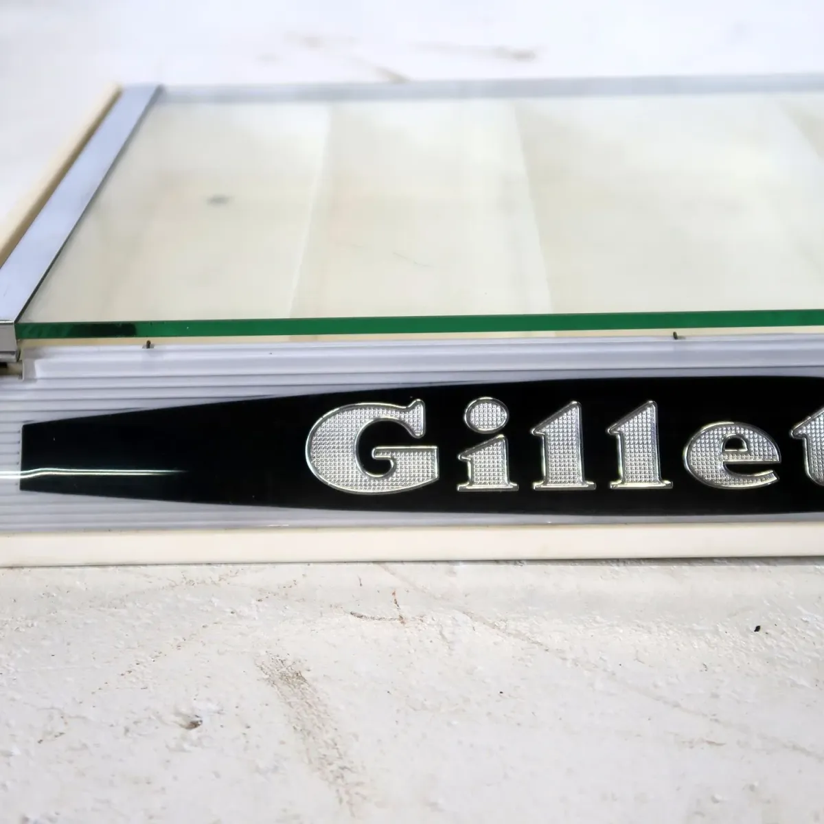 Gillette ビンテージ ショーケース