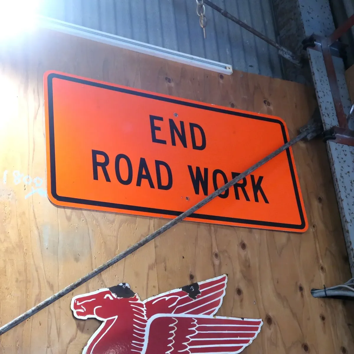 END ROAD WORK ロードサイン