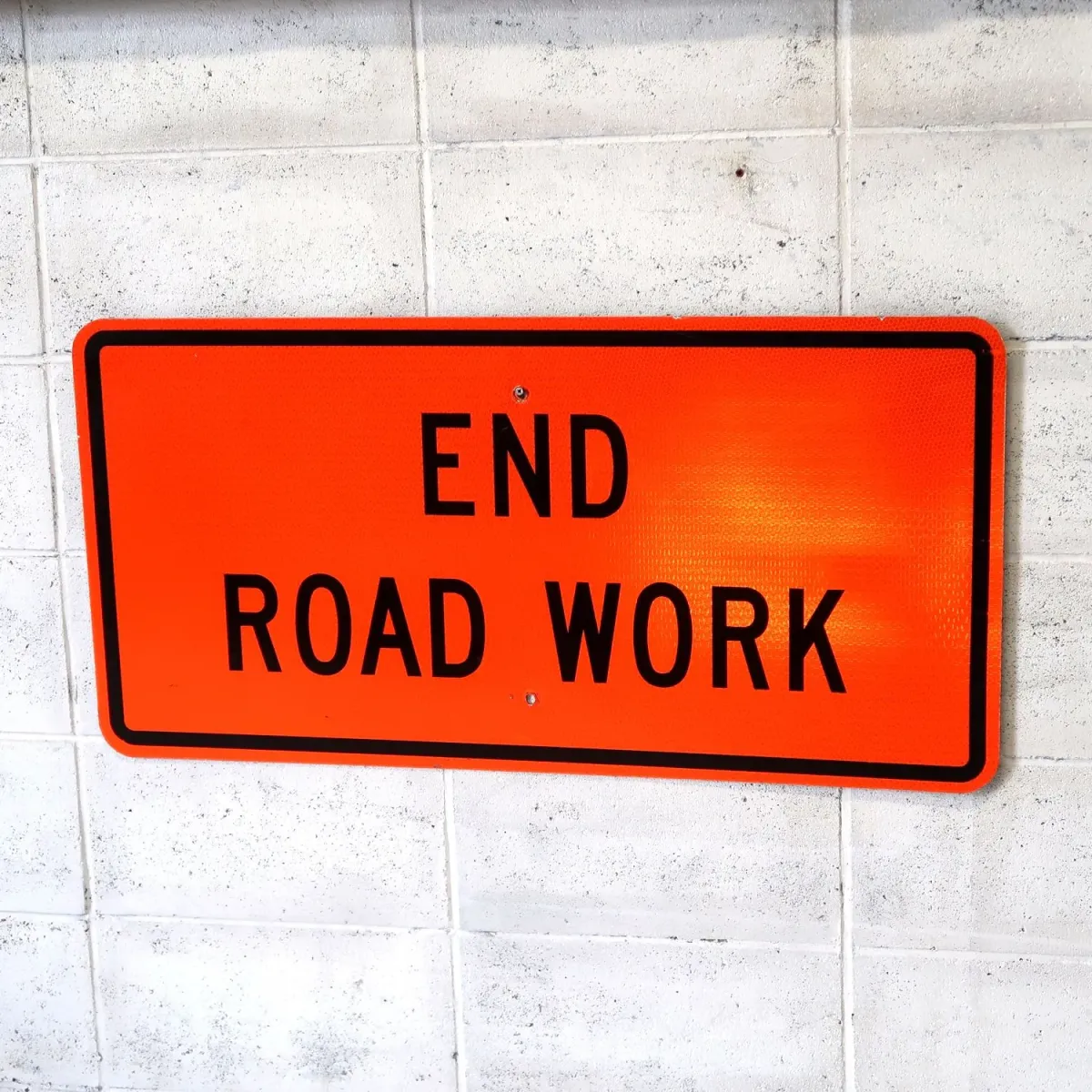END ROAD WORK ロードサイン