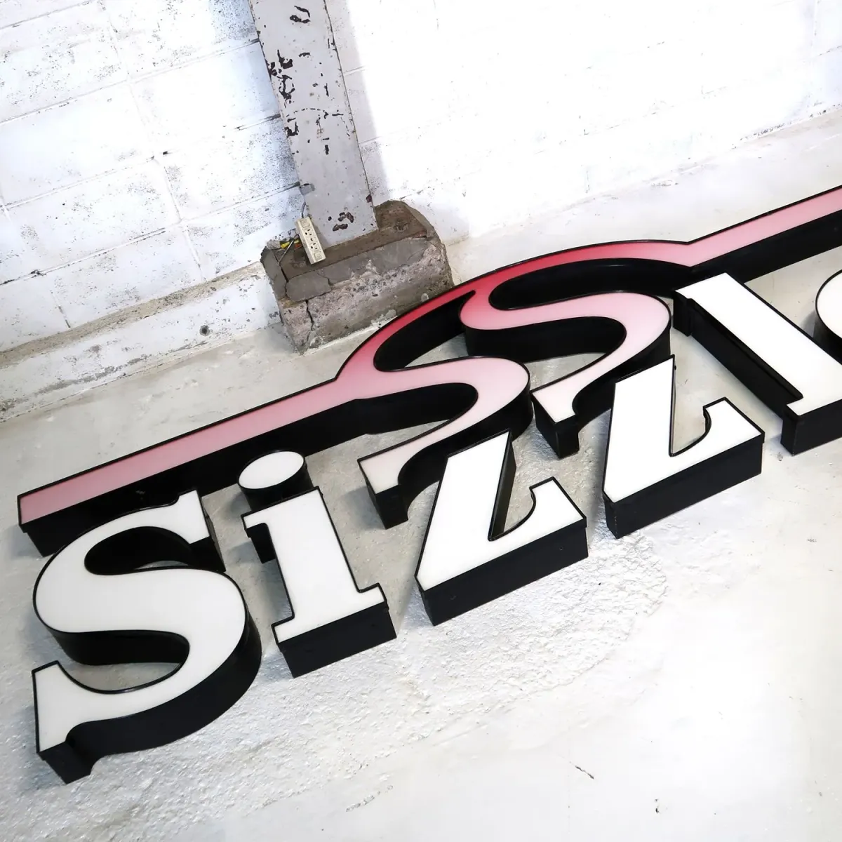 Sizzler ビンテージ レターサイン セット
