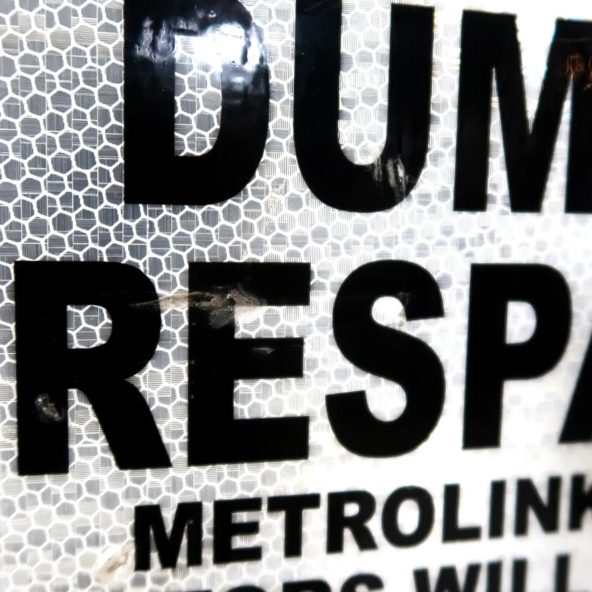 NO DUMPING TRESPASSING メタルサイン