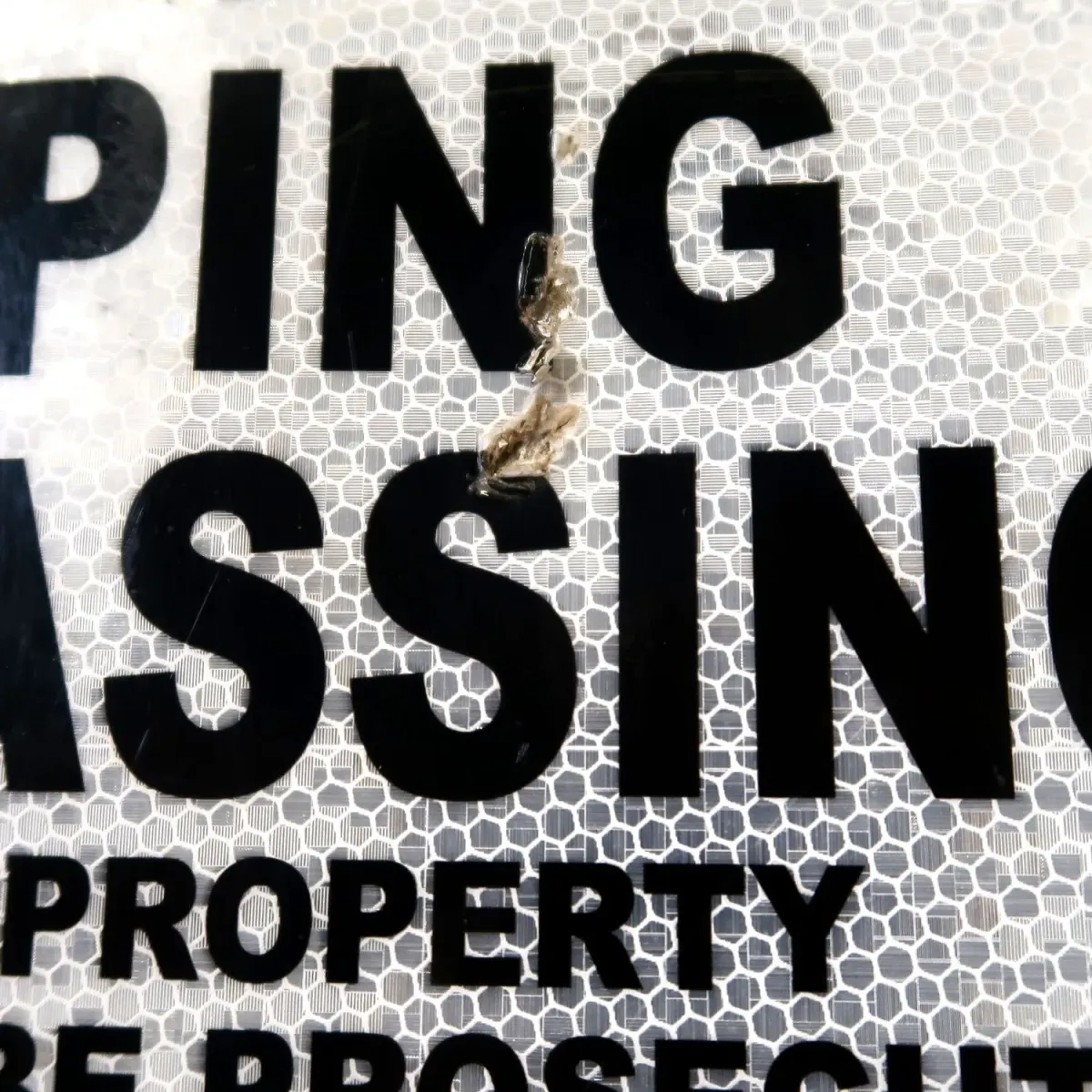 NO DUMPING TRESPASSING メタルサイン