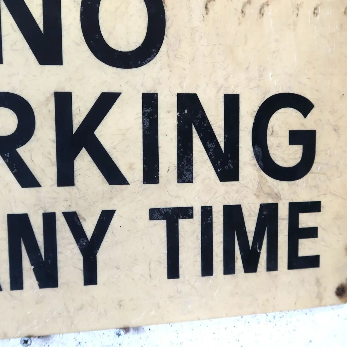 NO PARKING ロードサイン ファイバー製