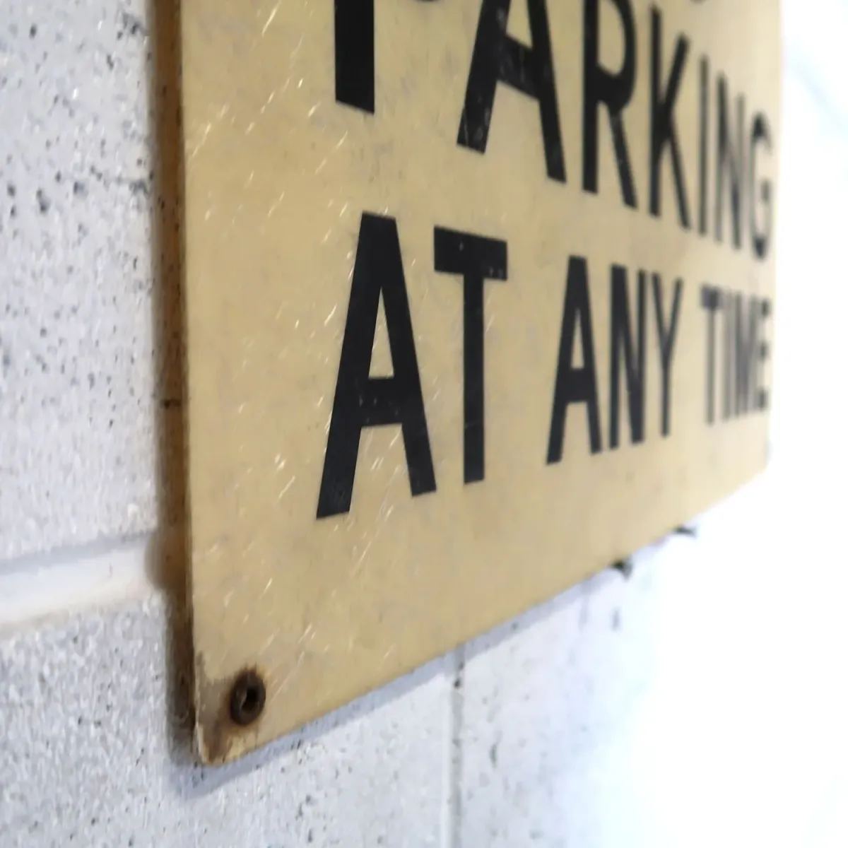 NO PARKING ロードサイン ファイバー製